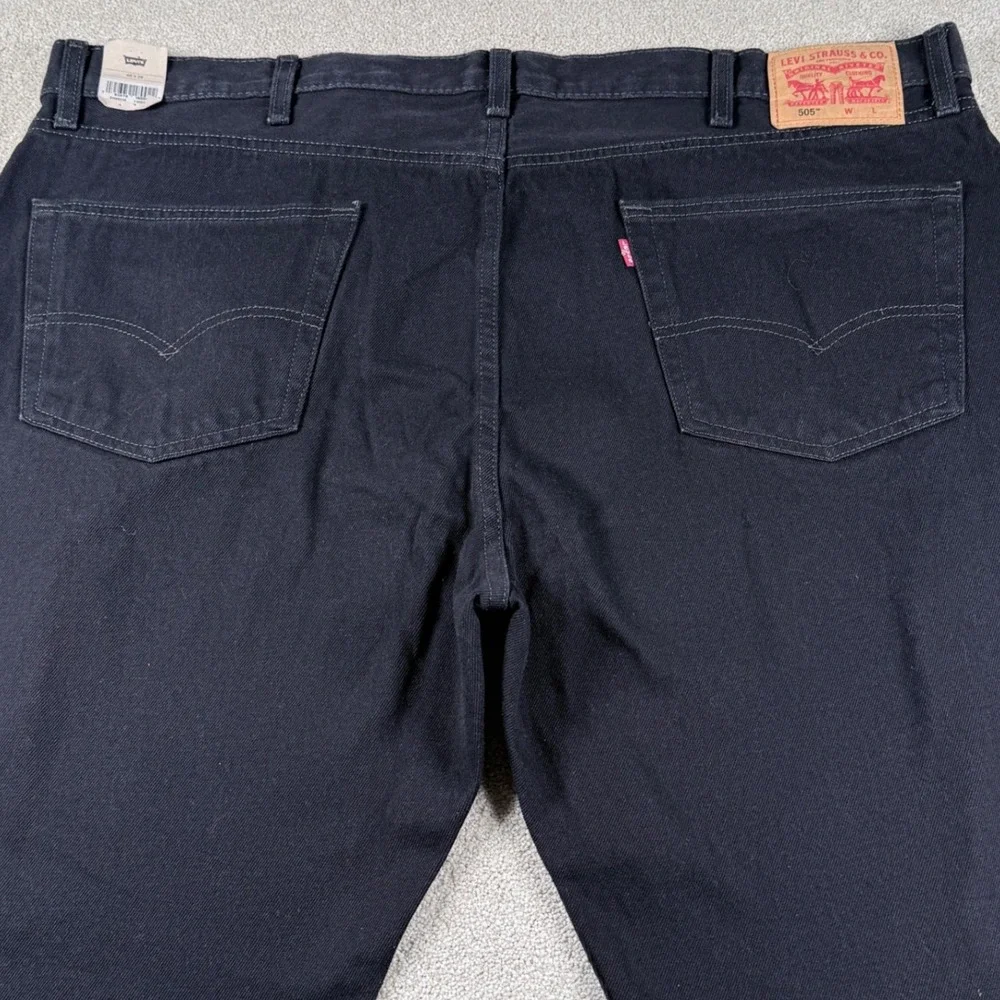 Levi's 505 Regular Fit Jeans Mens 48x28 Black New Straight Leg Denim 04505-0260